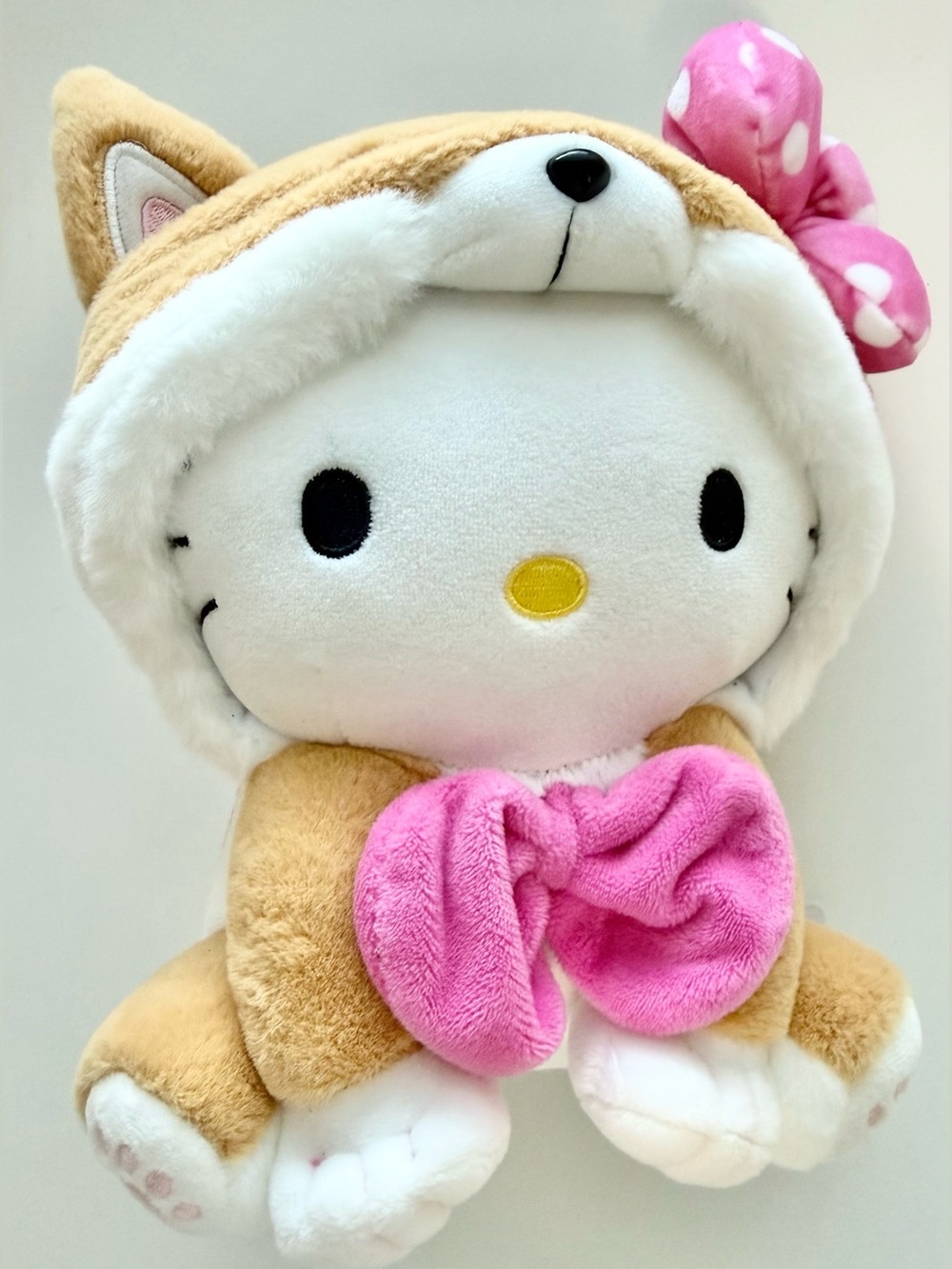 Sanrio Hello Kitty Plush in White, Tan & Pink Bow - NWT
